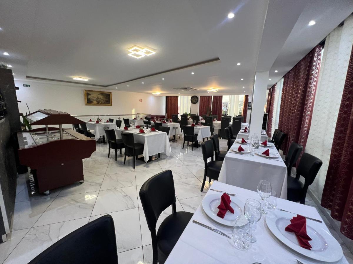 Hotel Residencial Santo Amaro Tarrafal (Santiago)