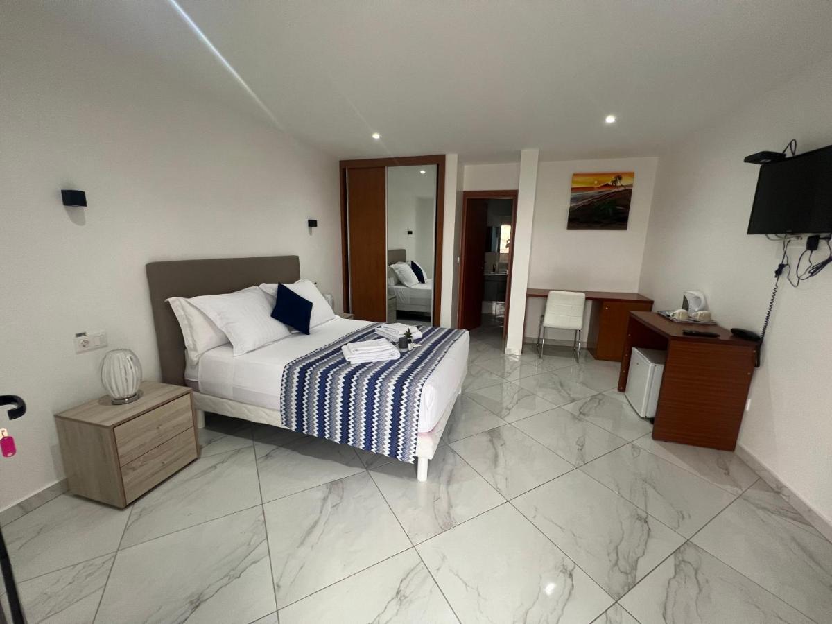 Residencial Santo Amaro * Tarrafal (Santiago)