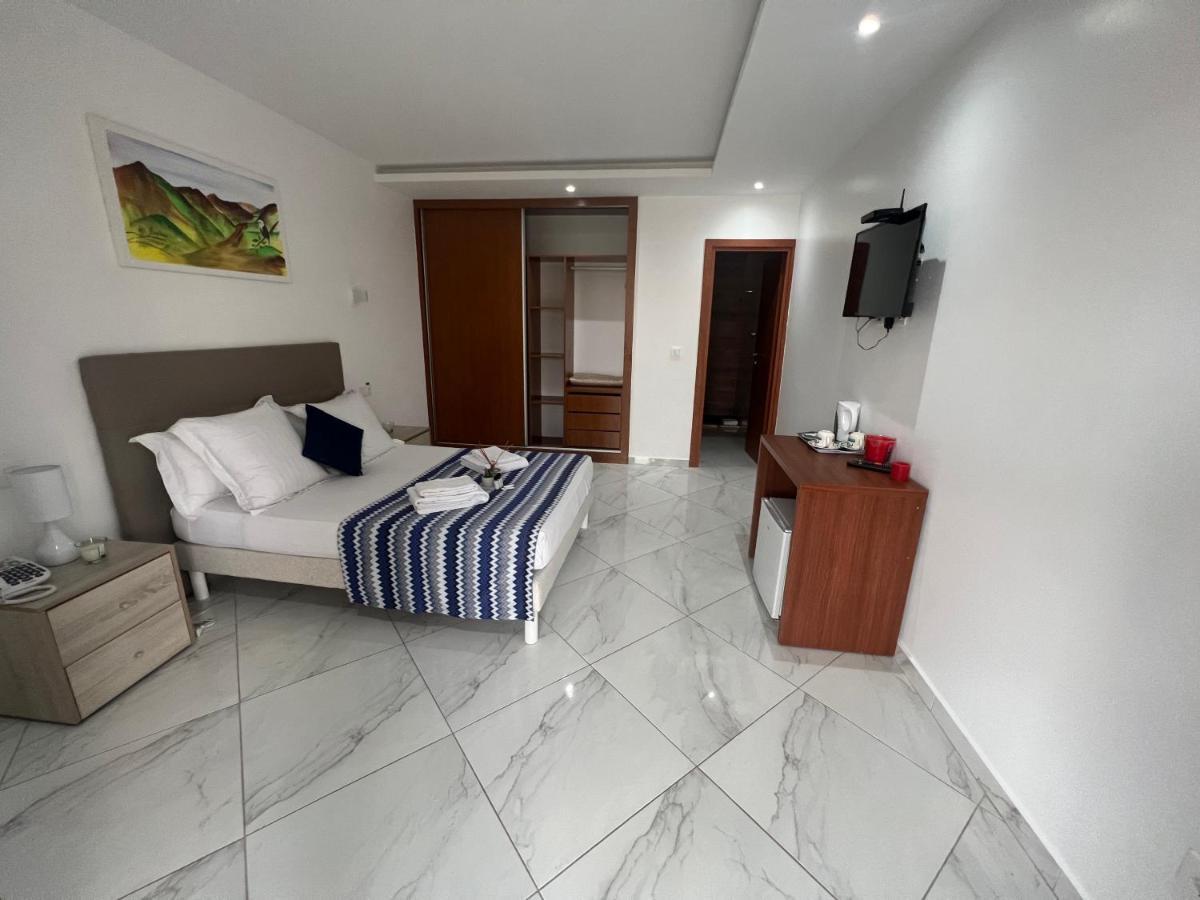 Residencial Santo Amaro Hotel Tarrafal (Santiago)